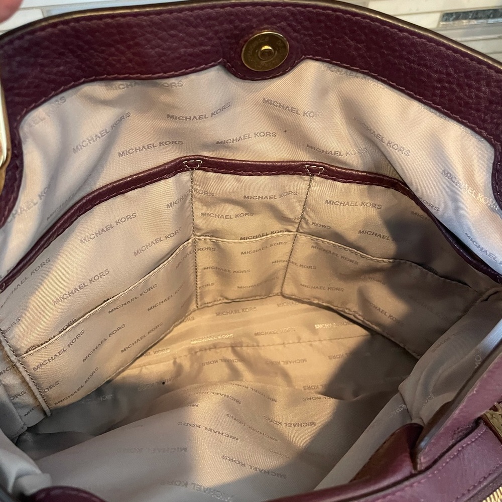 Michael Kors Leather Shoulder Bag in Burgundy with Gold Hardware - Picture 7 of 10
